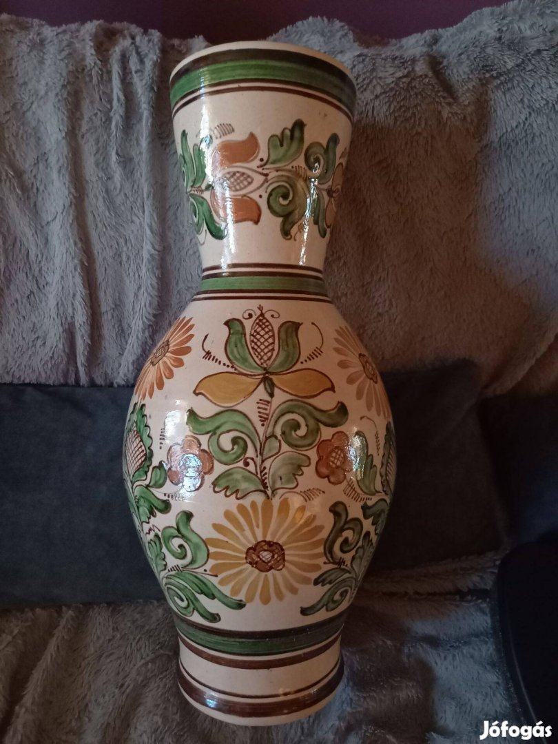 Erdélyi padlóváza