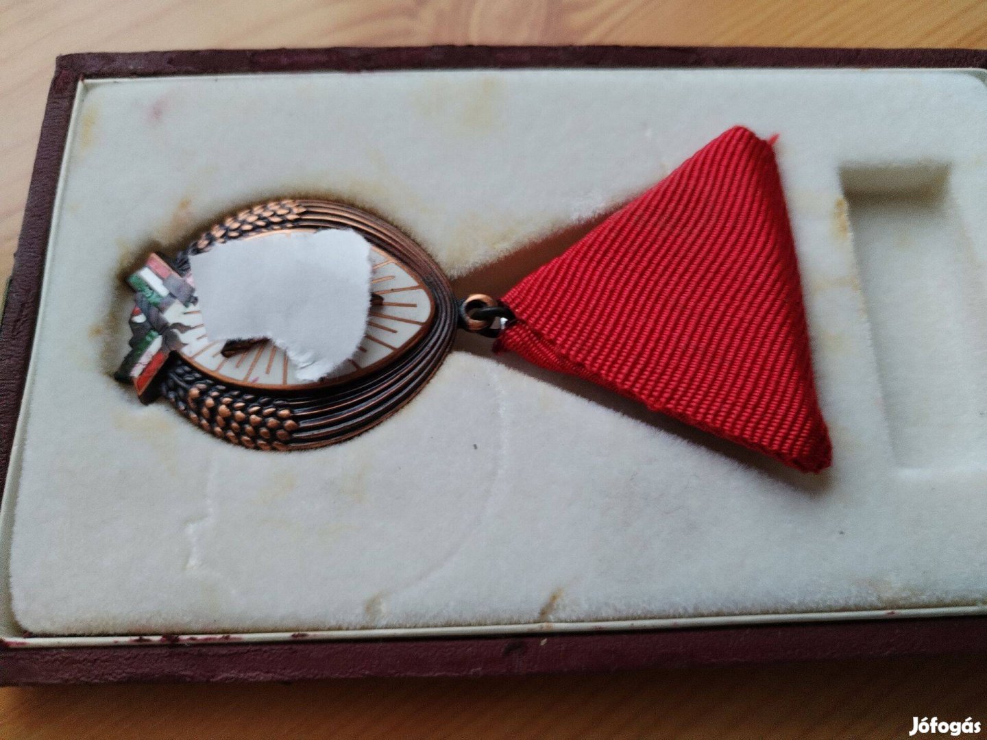 Érdemérem Régi Magyar dobozában