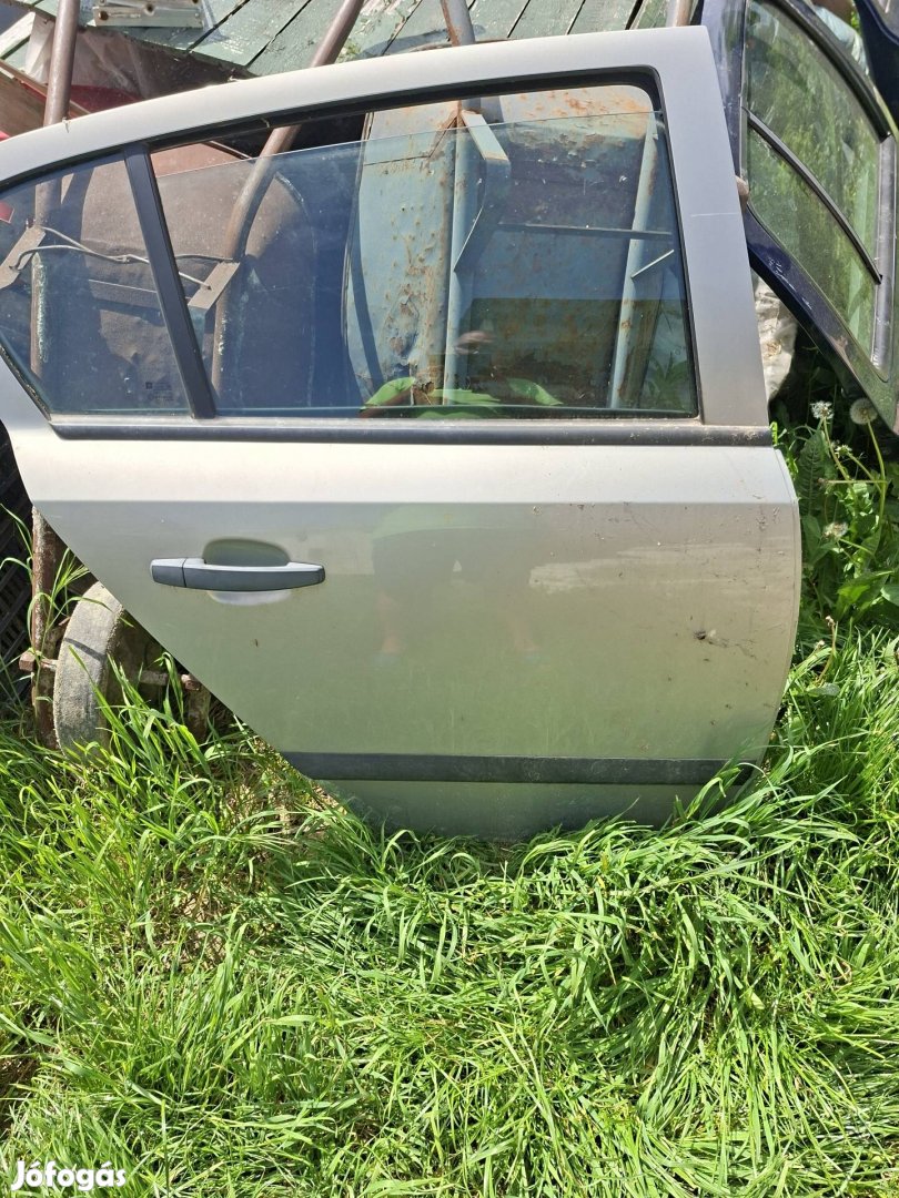 Érden Opel astra h bal hátsó ajtó sürgősen eladó.  