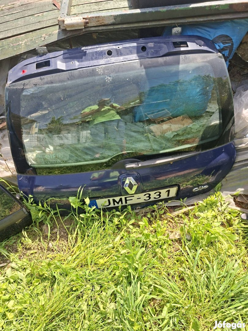 Érden Renault clio hátsó ajtó sürgősen eladó  2004 évjáratú.  