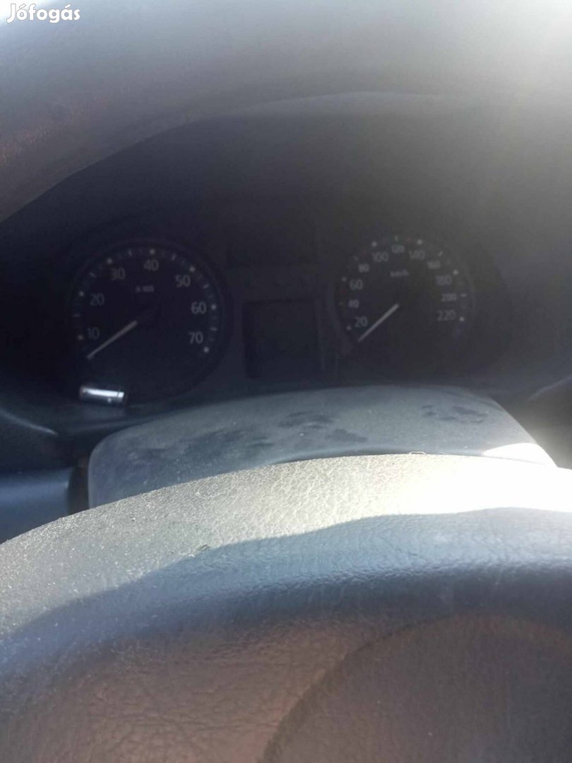 Érden Renault clio kilométer óra sürgősen eladó 2004 évjáratú. 