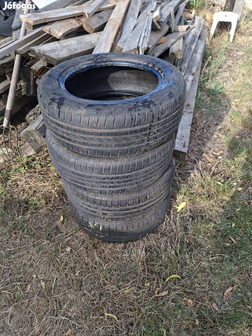 Érden sürgősen eladó nyári gumi. 