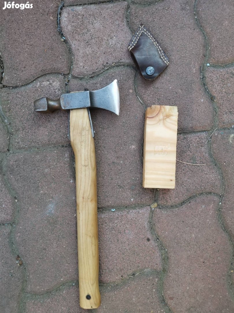 Erdészeti monogramos favágó jelölő balta