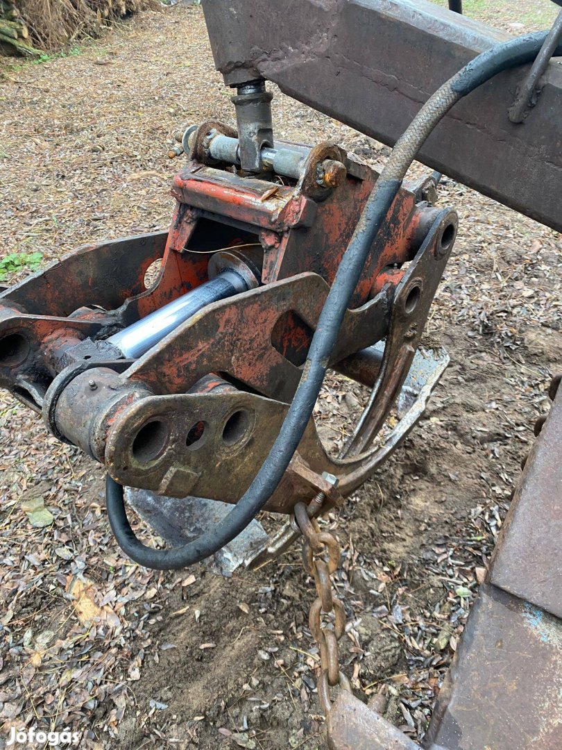 Erdészeti rönkfogó kanál