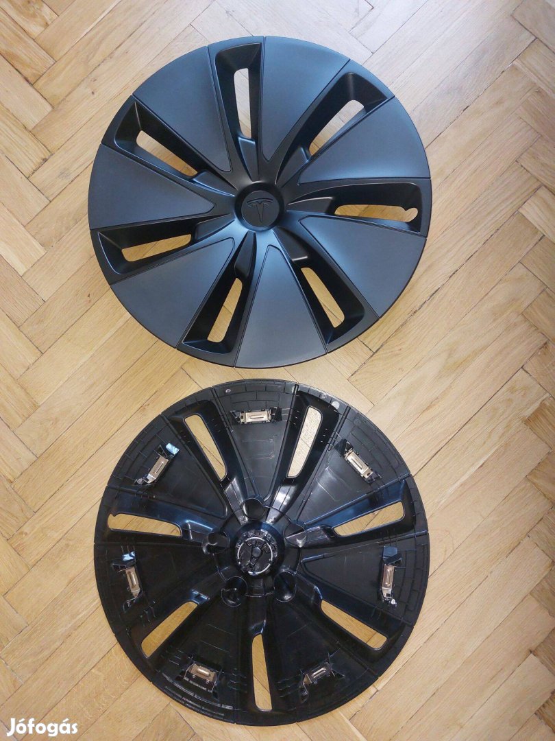 Eredeti 2023- Tesla Model 3 Highland 18" Photon dísztárcsa feln