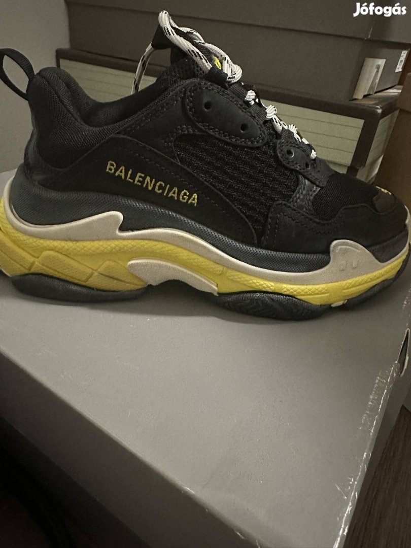 Eredeti Balenciaga triple s cipő!