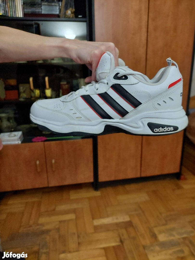 Eredeti Bőr Adidas 46- os cipő eladó!