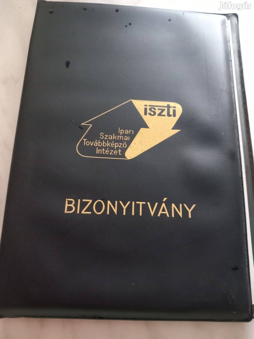 Eredeti Danuvia Továbbképzési Bizonyítvány 1983 bőr kötésben