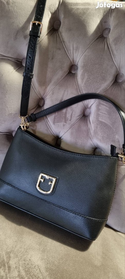 Eredeti Furla fekete bőr crossbody/válltáska kétféle pánttal