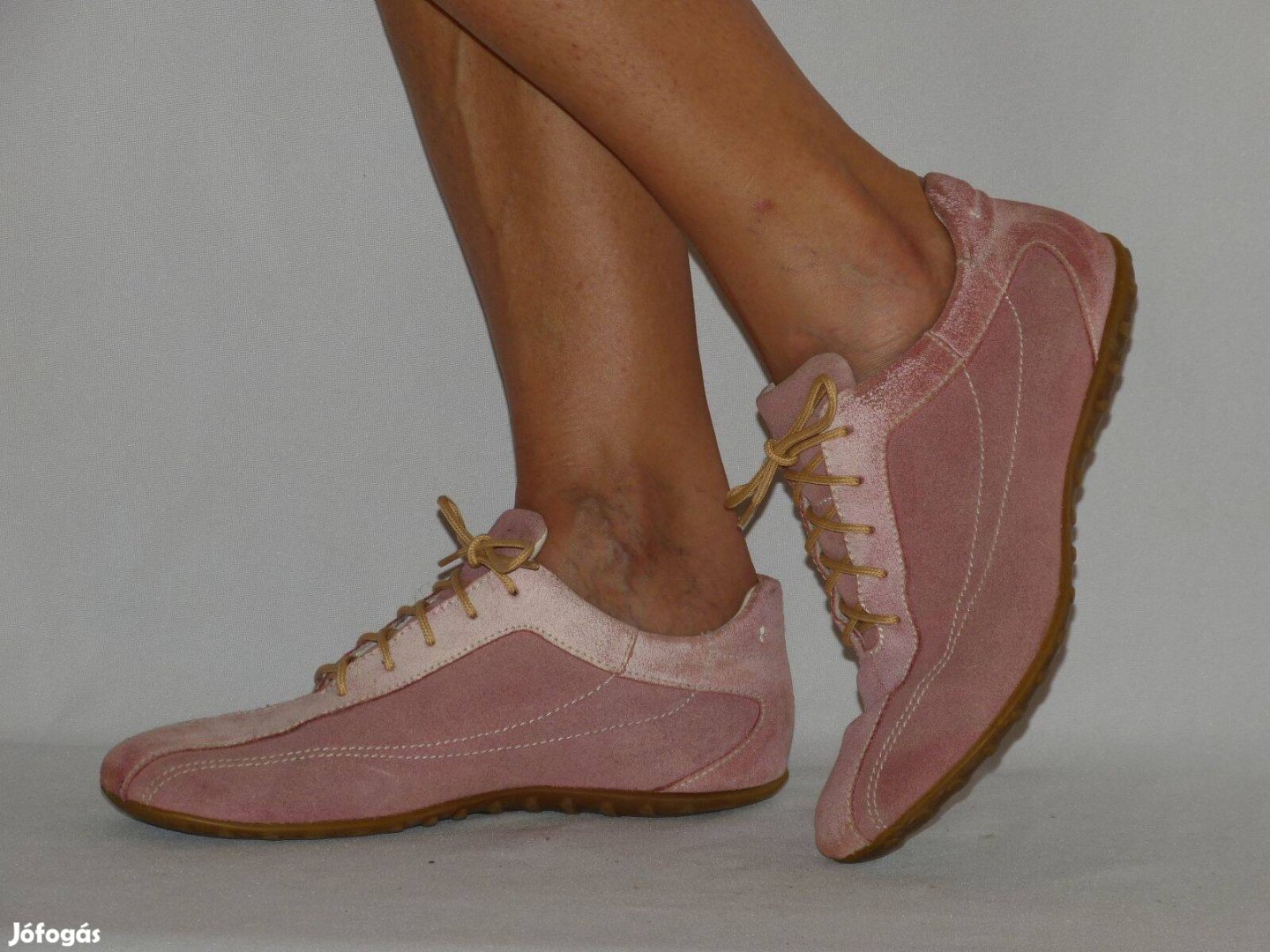 Eredeti Geox sportos bőr fél cipő tornacipő 38