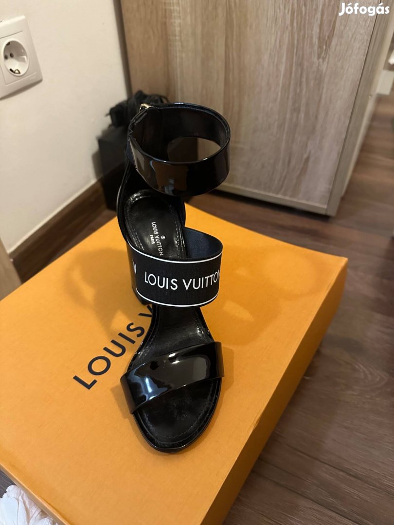 Eredeti Louis Vuitton szandál!