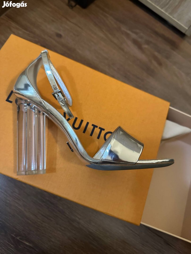 Eredeti Louis Vuitton szandál!