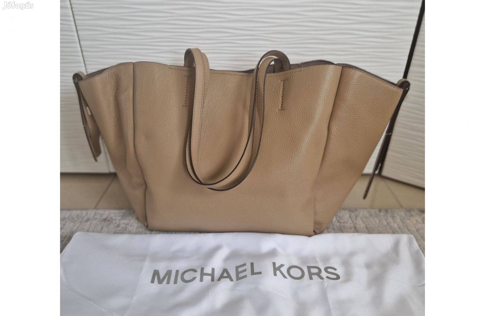 Eredeti Michael Kors Freya teveszínű nagyméretű shopper táska