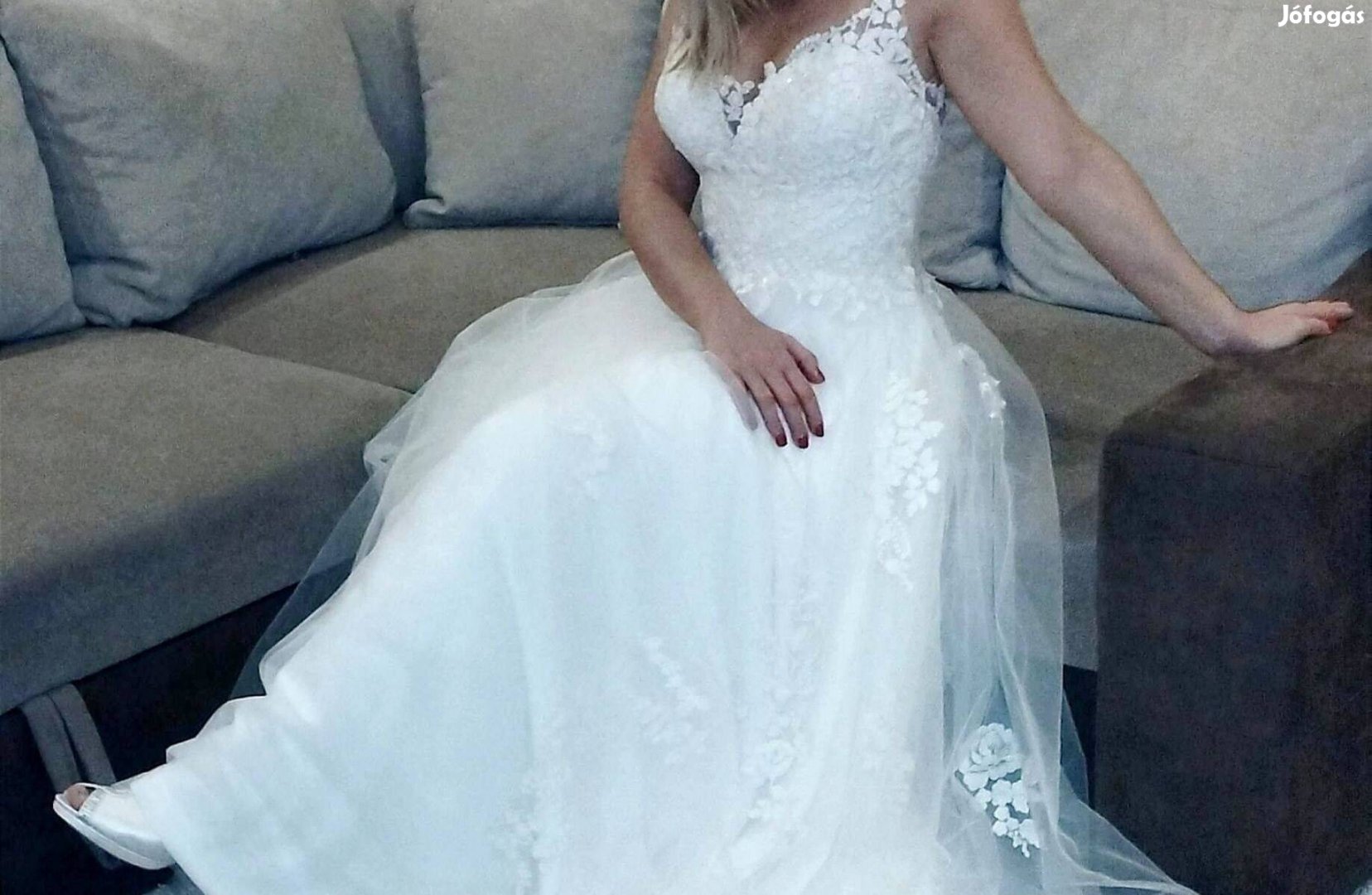 Eredeti Modeca Menyasszonyi női esküvői ruha