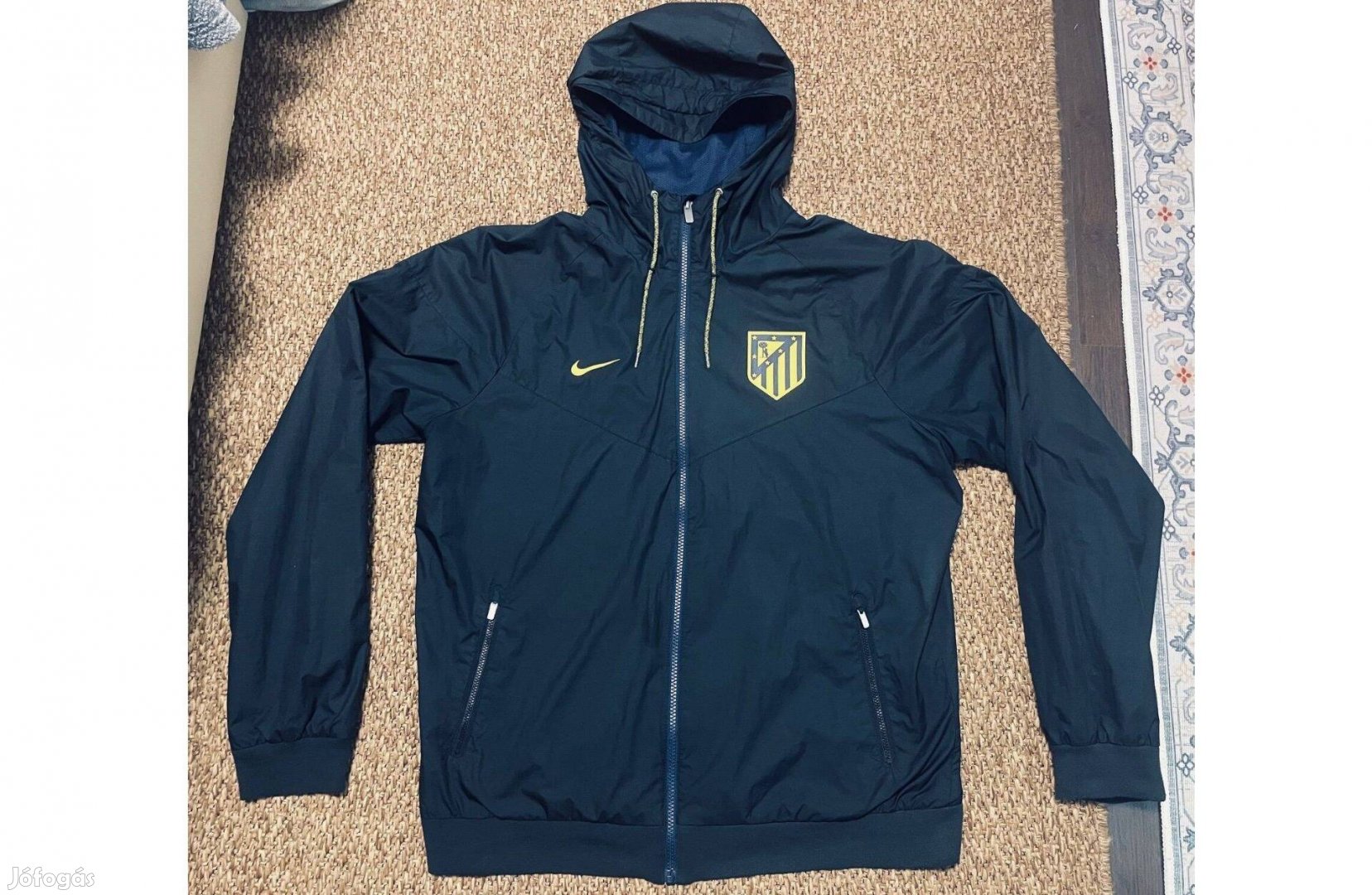 Eredeti Nike Atletico Madrid kapucnis felső széldzseki
