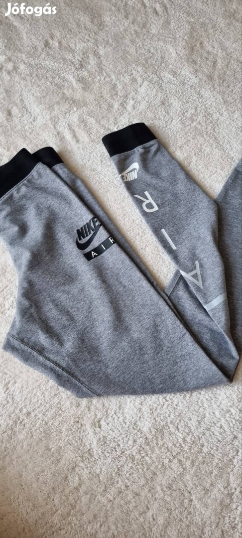 Eredeti Nike szürke magasított derekú leggings edző nadrág