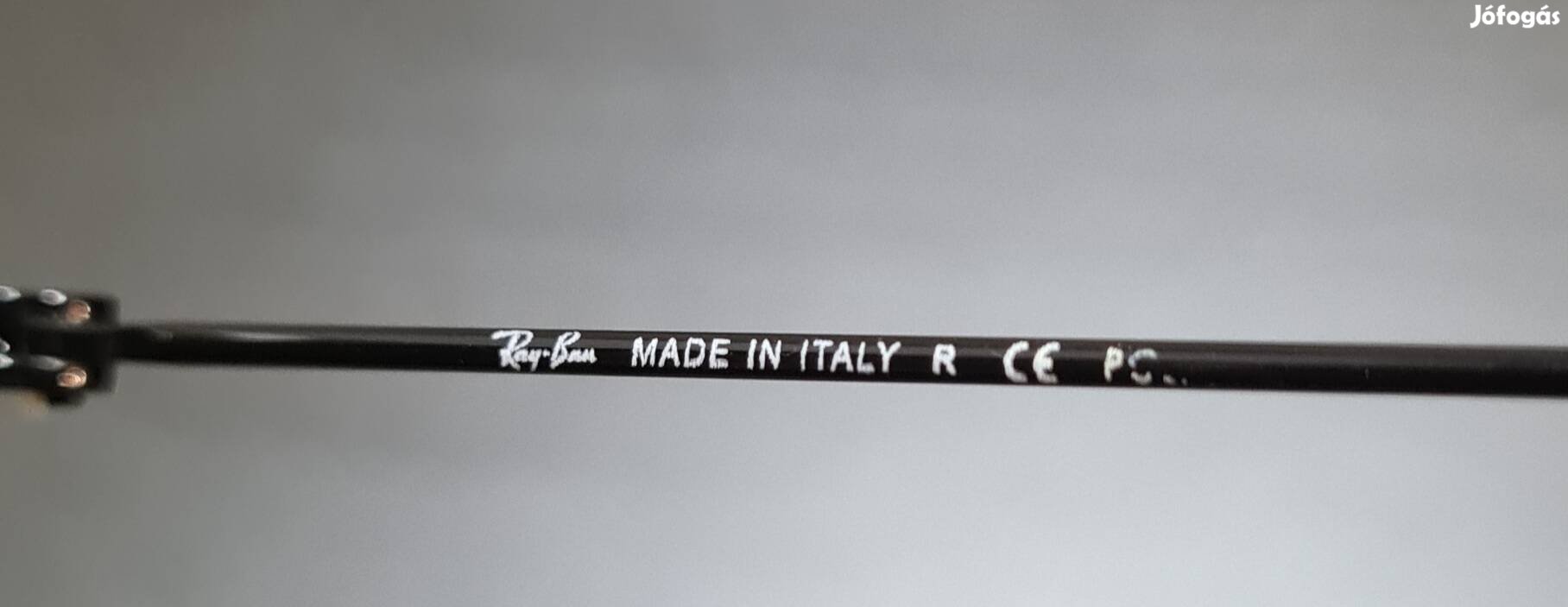 Eredeti Ray-Ban napszemüveg - karcmentes, tokjával