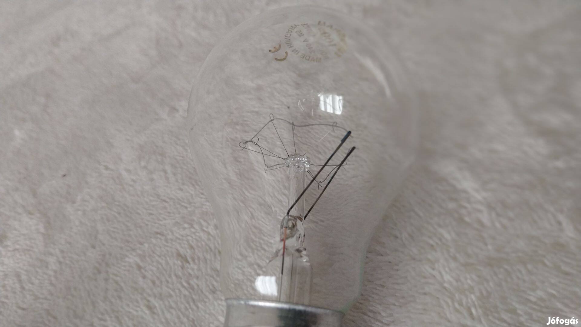 Eredeti Tungsram 100-as izzó, rezgésálló kivitel