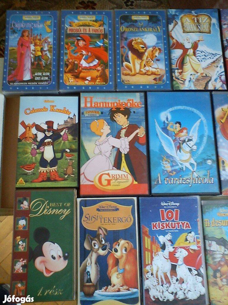 Eredeti VHS mesekazetták
