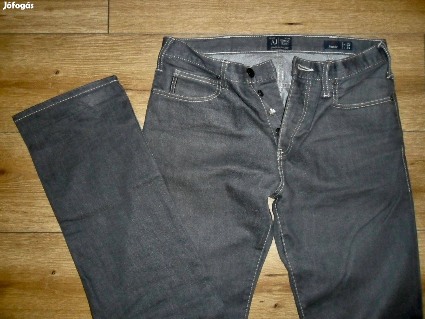 Eredeti " Armani Jeans " ffi Elasztikus Nadrág W32/L34.M