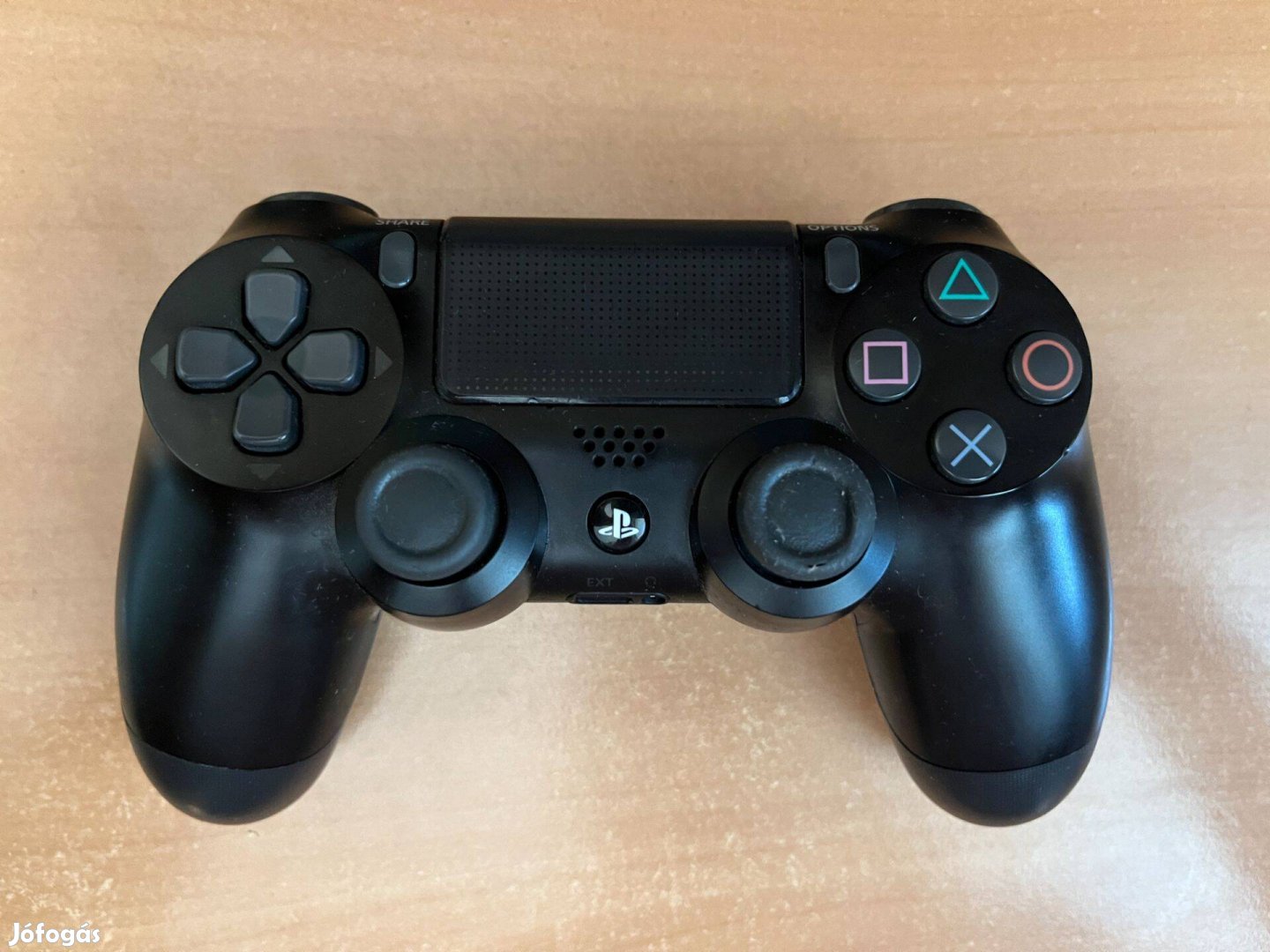 Eredeti, fekete v2-es ps4 kontroller eladó!