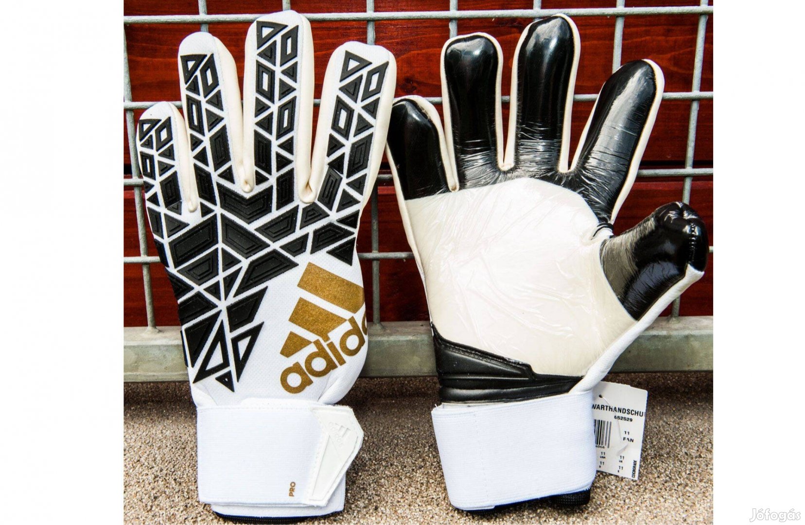 Eredeti adidas Trans Pro fekete-fehér kapuskesztyű (7, 11)