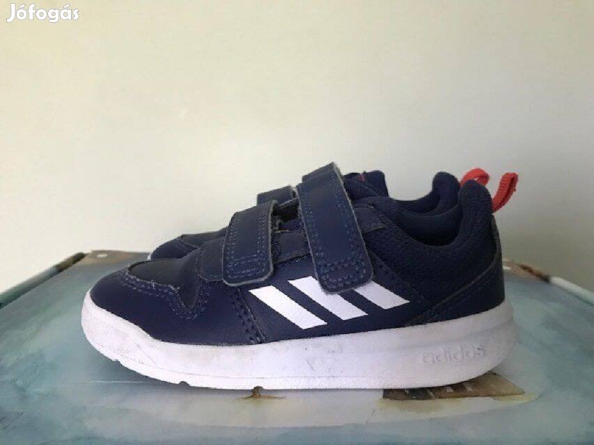 Eredeti dobozában Adidas kiscipő, gyerekcipő 25