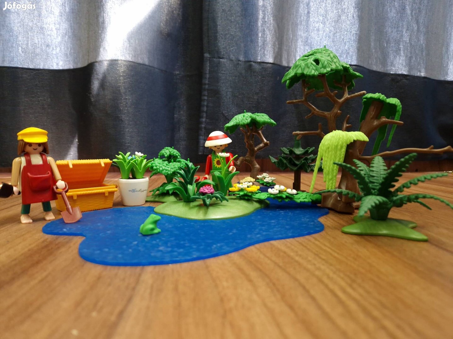 Eredeti playmobil kertészek, tóval eladó 