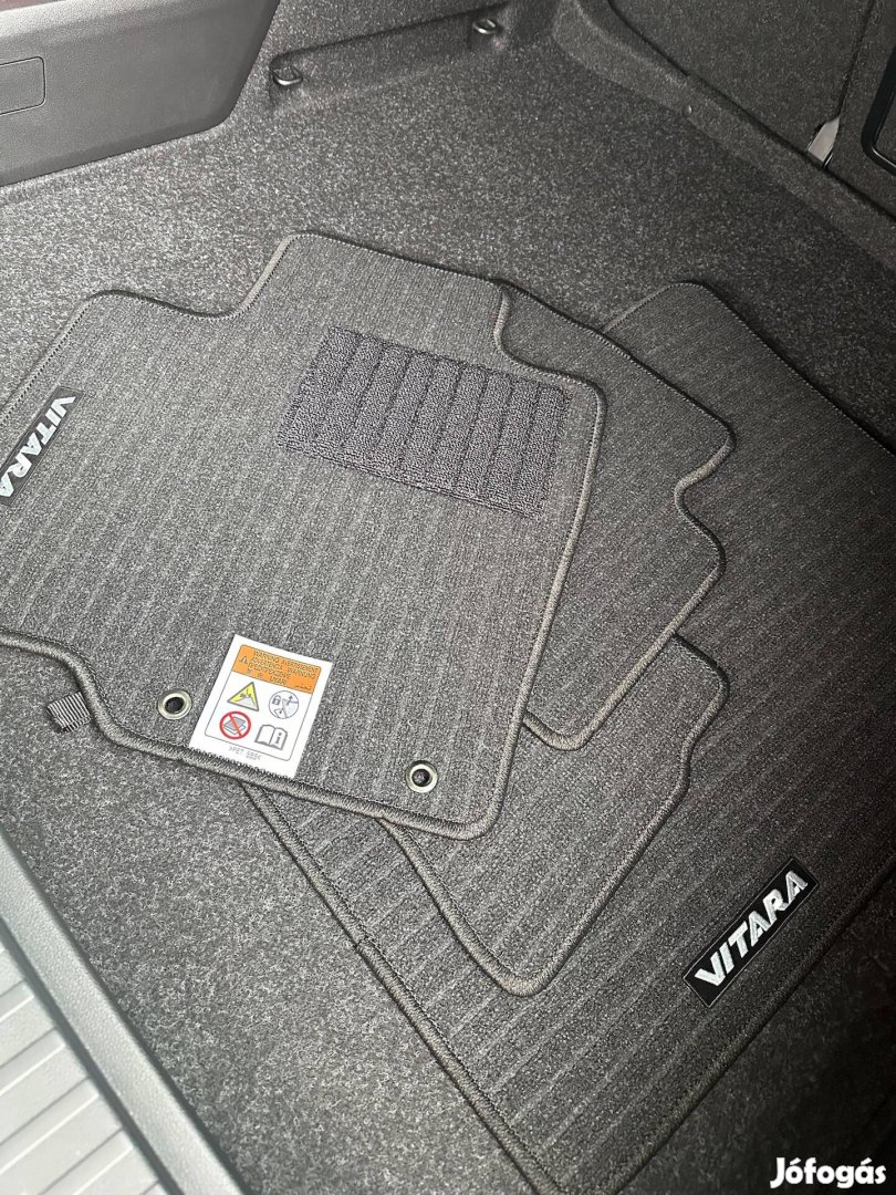Eredeti új Suzuki Vitara szövet Szőnyeg! 