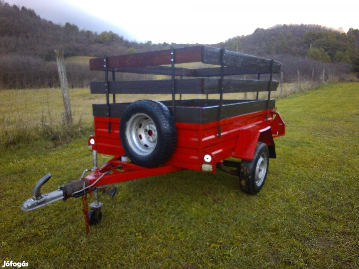 Eredetvizsgával Kiváló állaptú erős 130x210cm utánfutó 1év műszakival