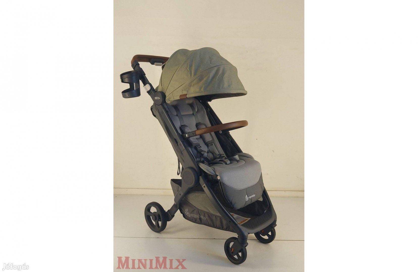 Ergobaby Metro+ Deluxe babakocsi Empire State Green