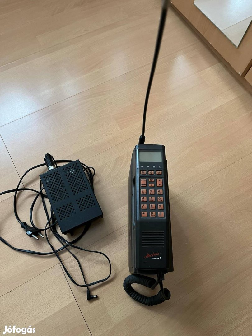 Ericsson Hotline Retro telefon 3601 működőképes töltővel 