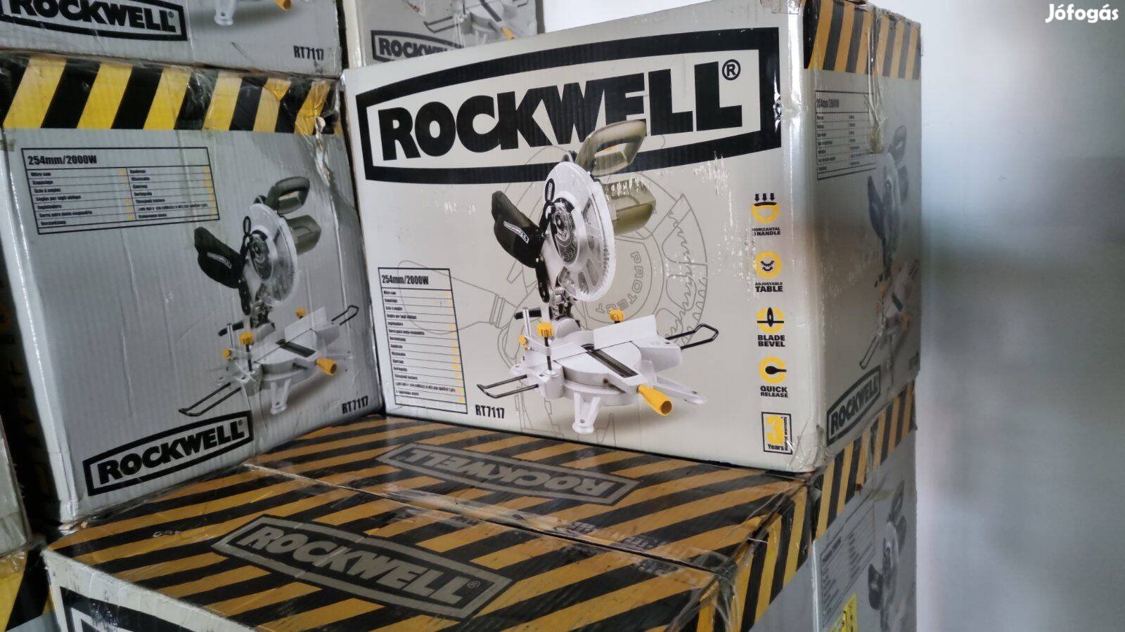 Erős 2000W-os teljesítményű Rockwell gérvágó fűrész gép, garanciával