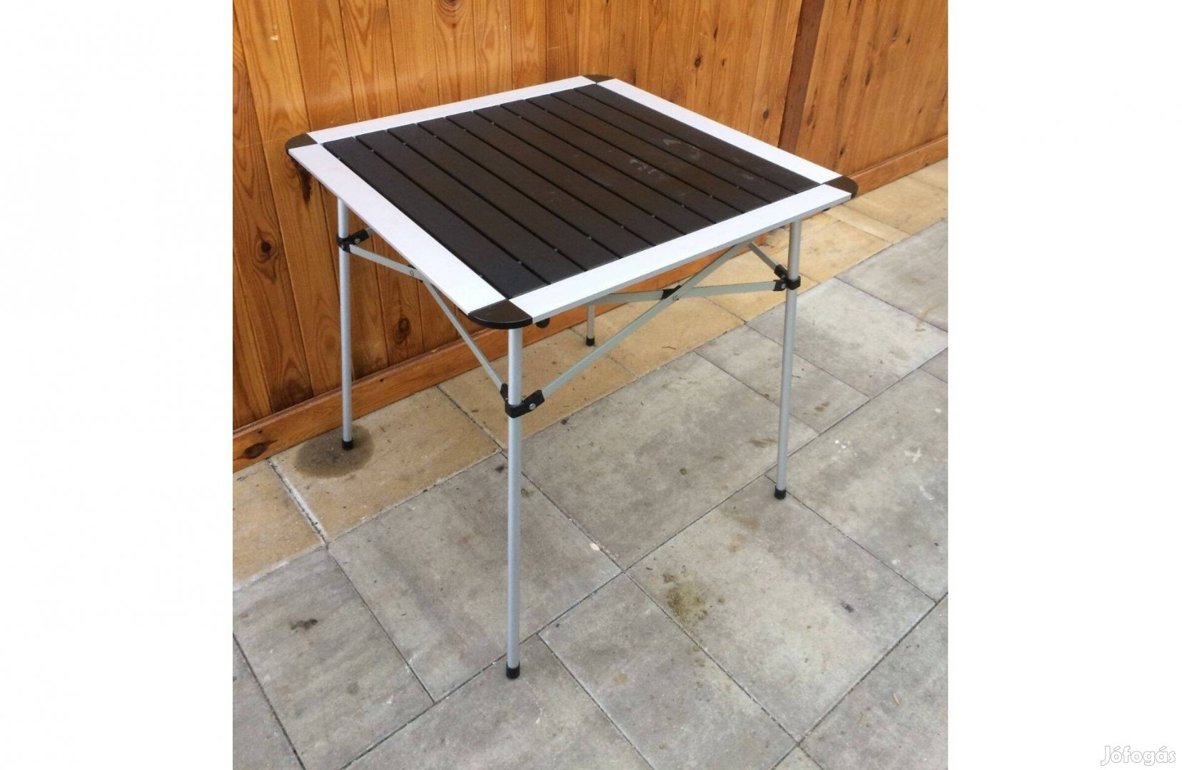 Erős Alu Kemping Asztal 70 x 70 cm Újszerű!