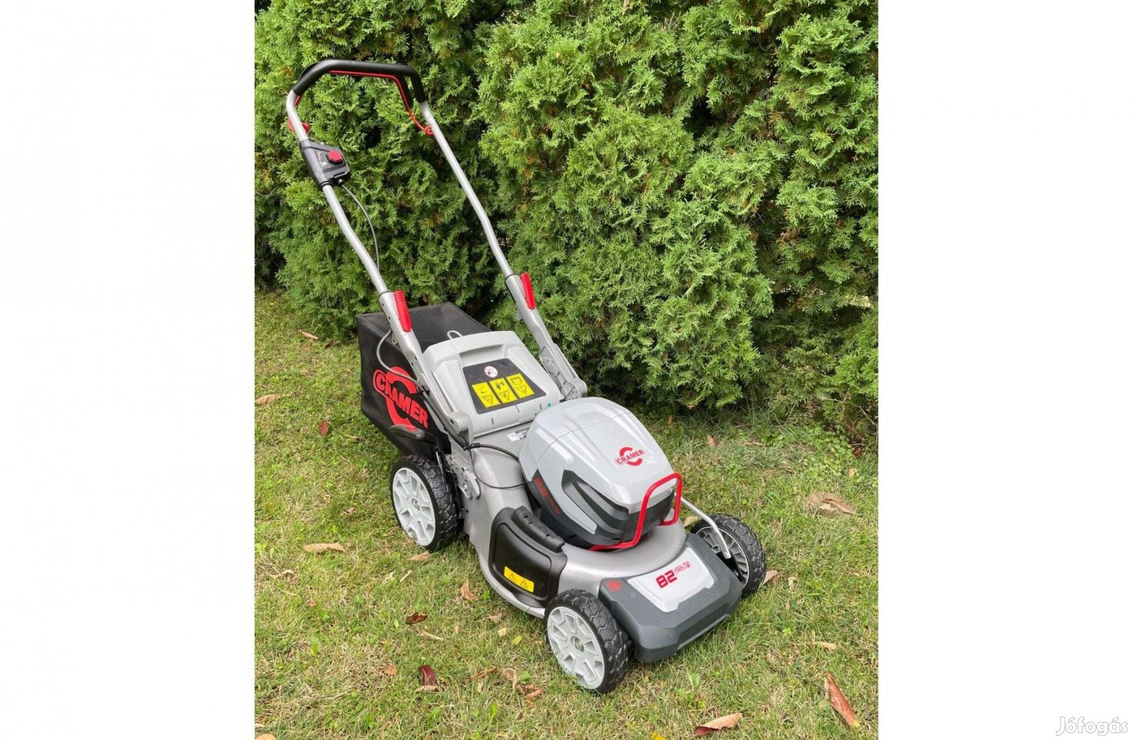 Erős és Nagy Fémvázas Akkumulátoros fűnyíró