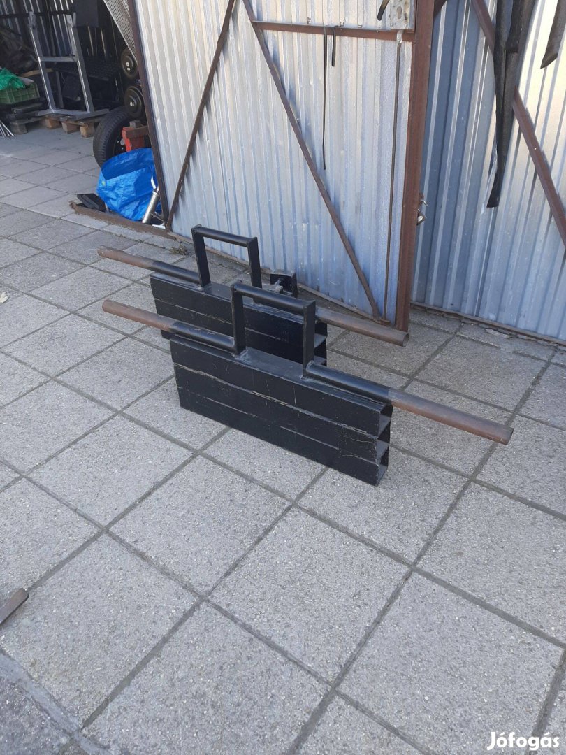 Erősember koffer 2x30kg súly súlyzó