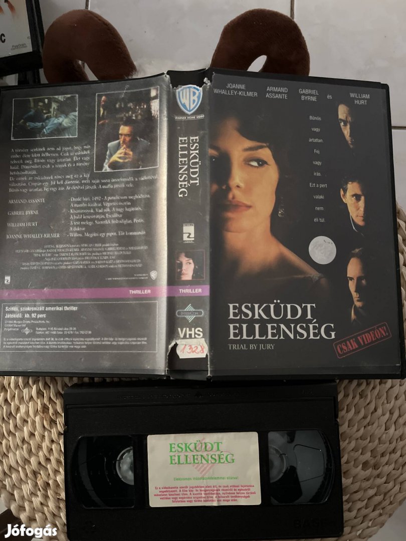 Esküdt ellenség vhs