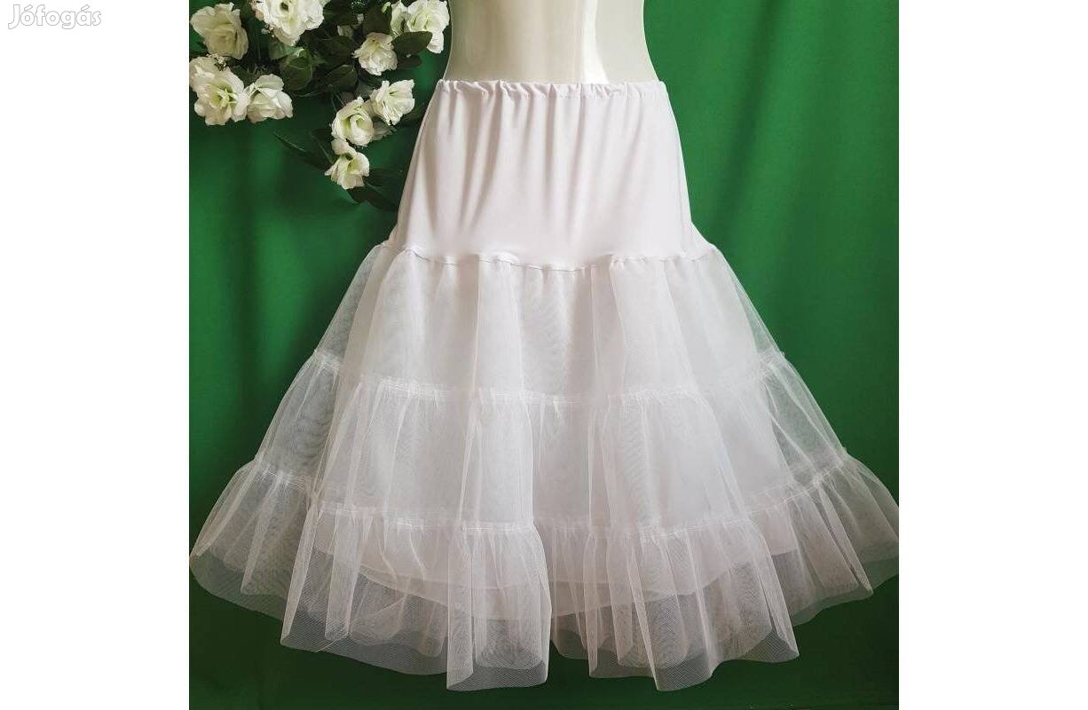 Esküvő ASZ30 Hófehér rugalmas felső részű 21 rétegű fodros