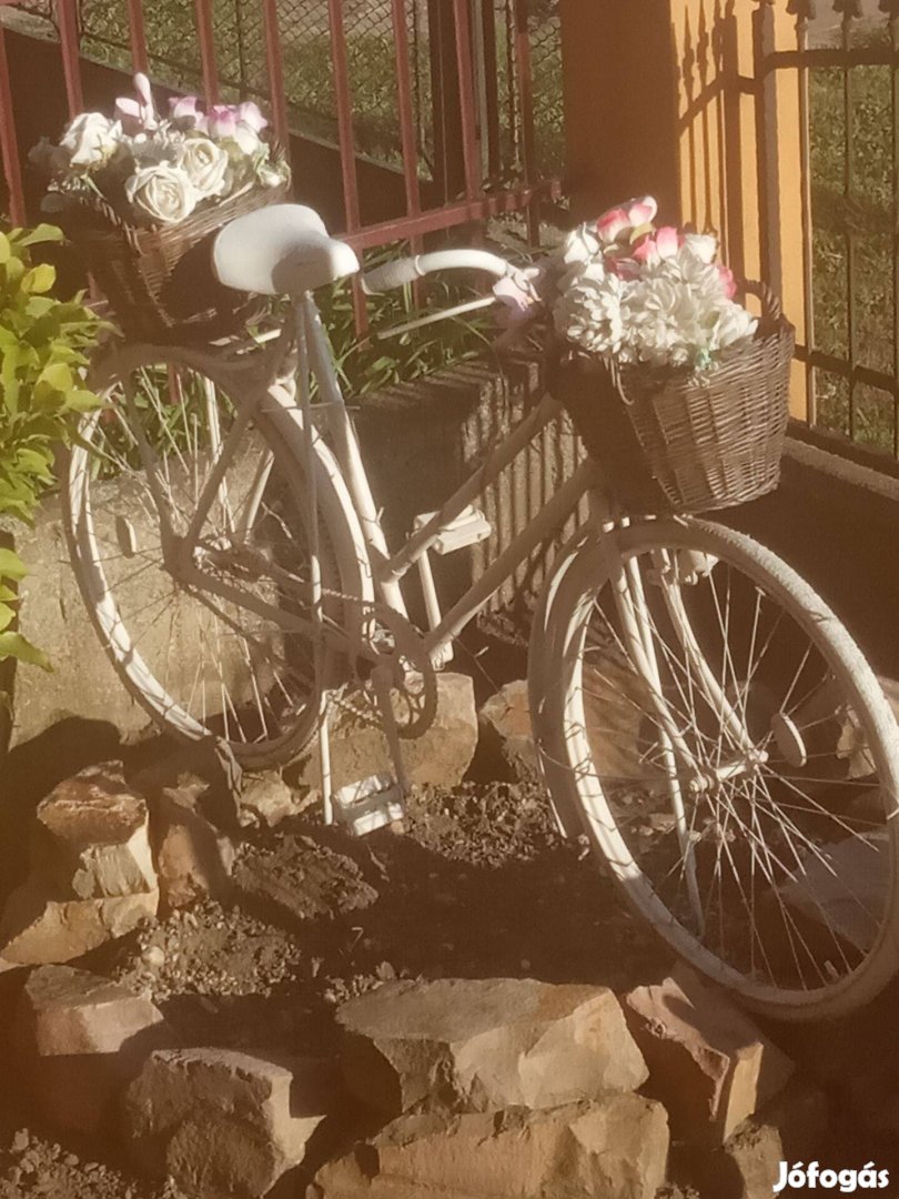 Esküvői dekorációs kerékpár