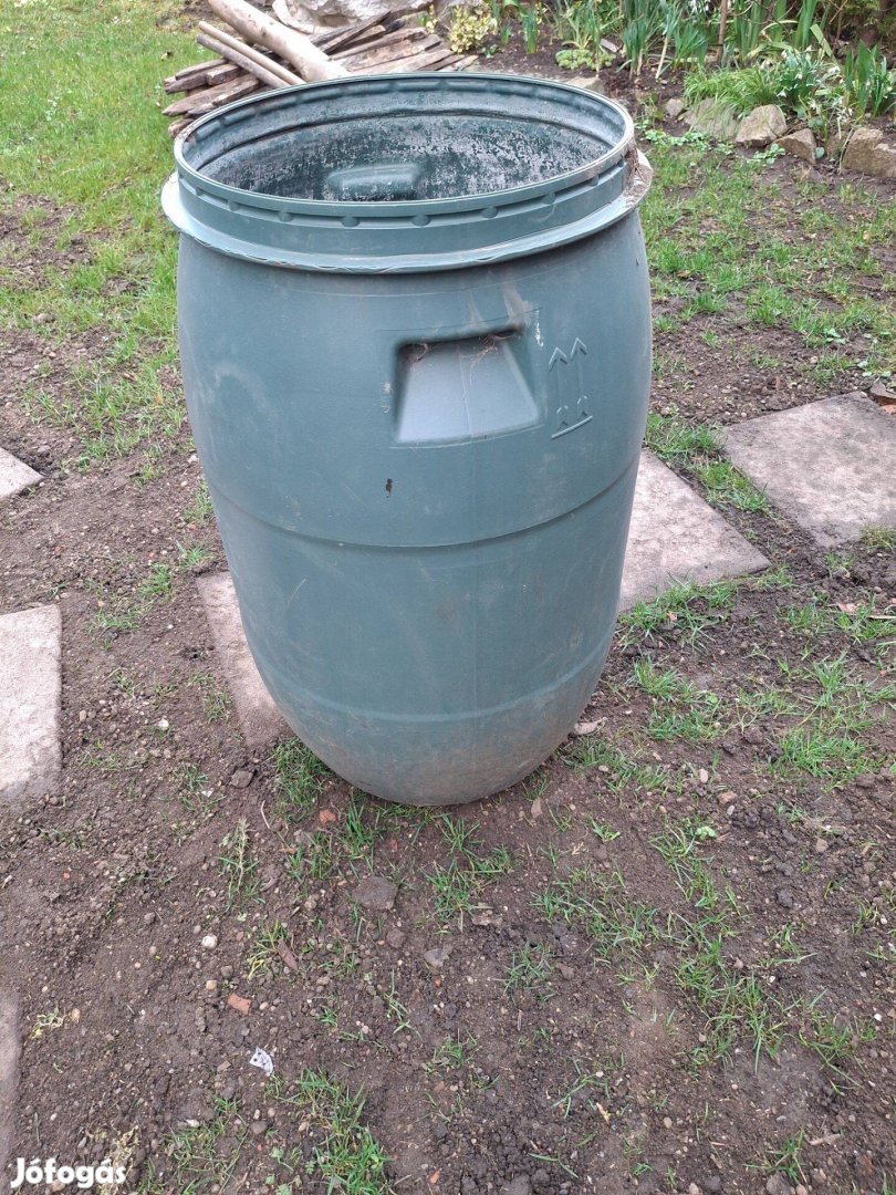 Esővízgyüjtő hordó / nagyméretű