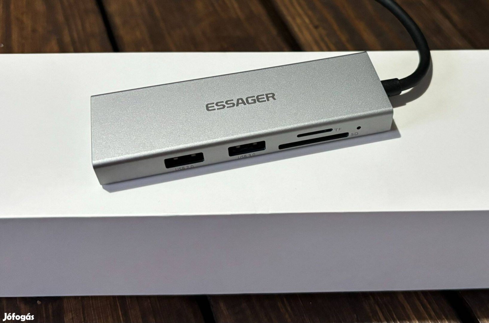 Essager Fém USB-C HUB (4k HDMI, USB 3.0/2.0, SD/TF Kártyaolvasó)