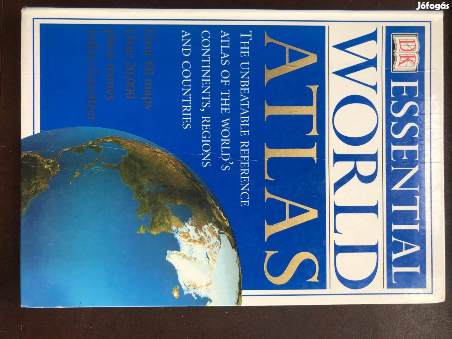 Essential World Atlas könyv