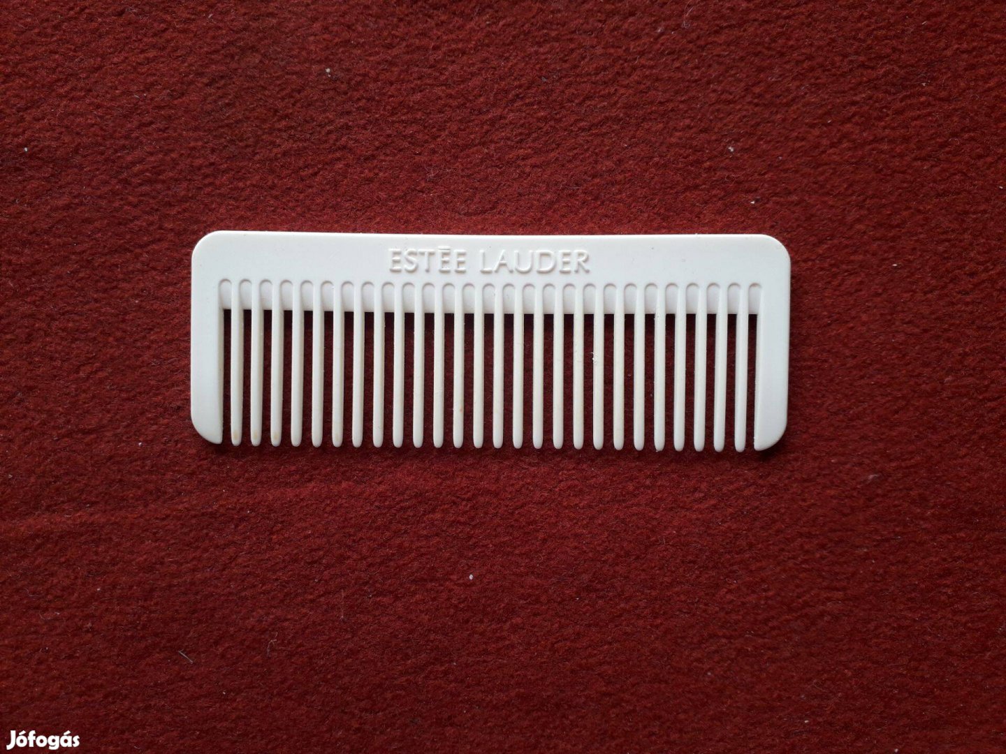 Estée Lauder fehér fésű