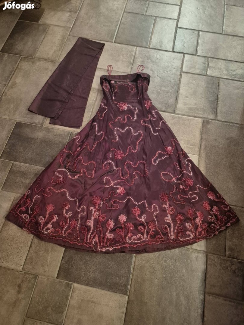 Estélyi alkalmi ruha