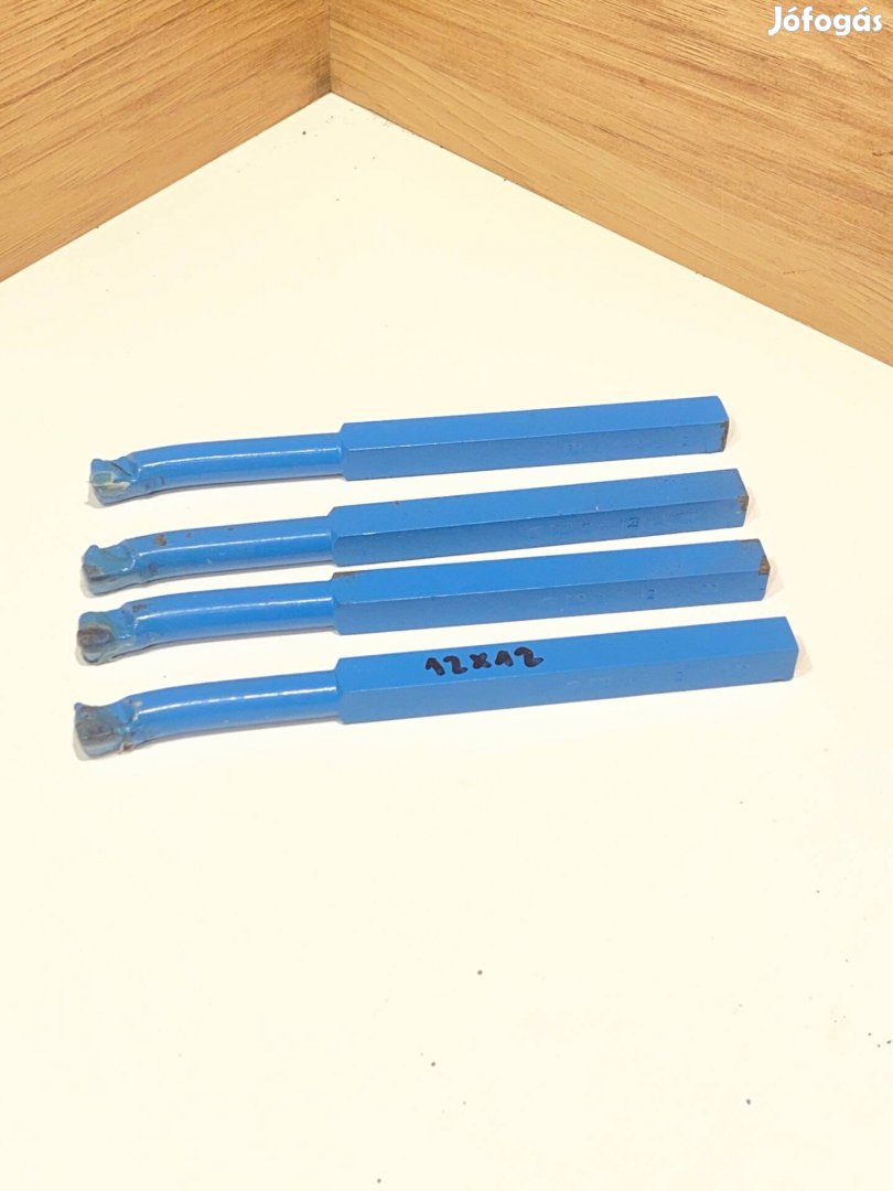 Eszterga furatkés 4db 12x12 -újak-