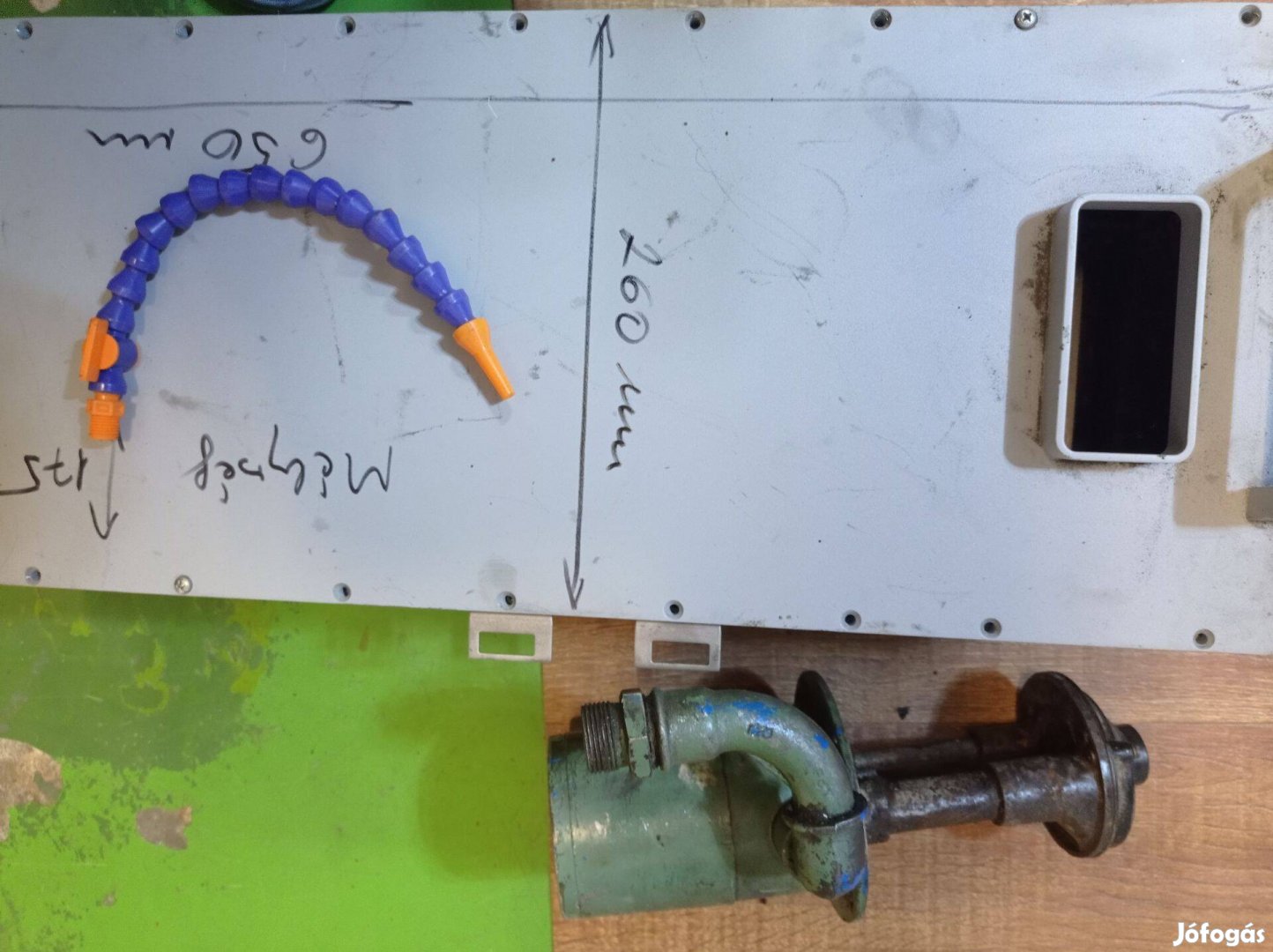 Esztergagép hűtővízszivattyúalumínium tartály eladó