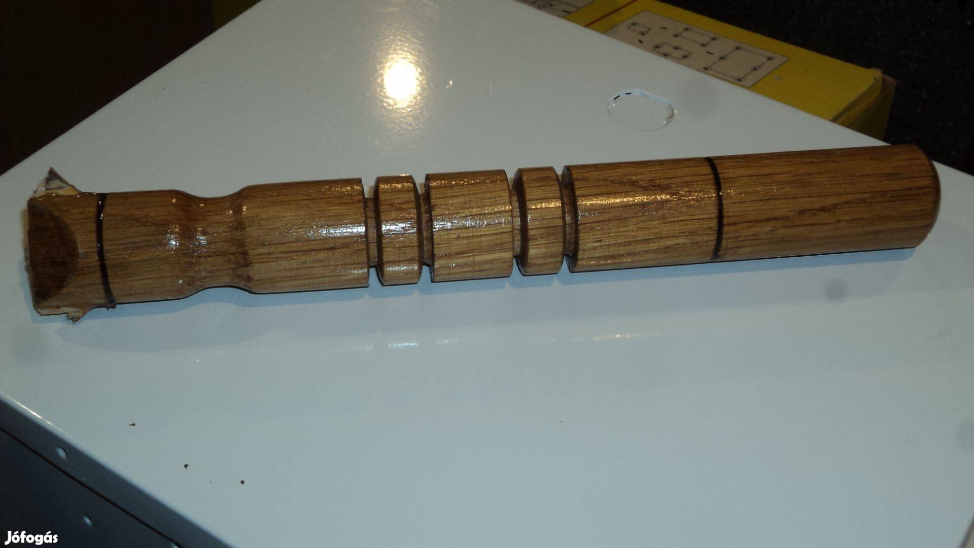 Esztergált szerszámnyelek