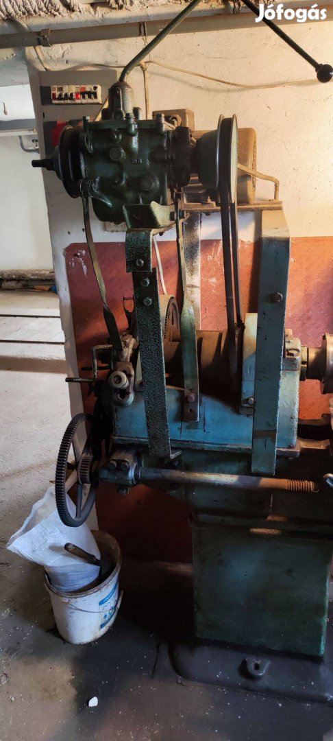Esztergapad működőképes
