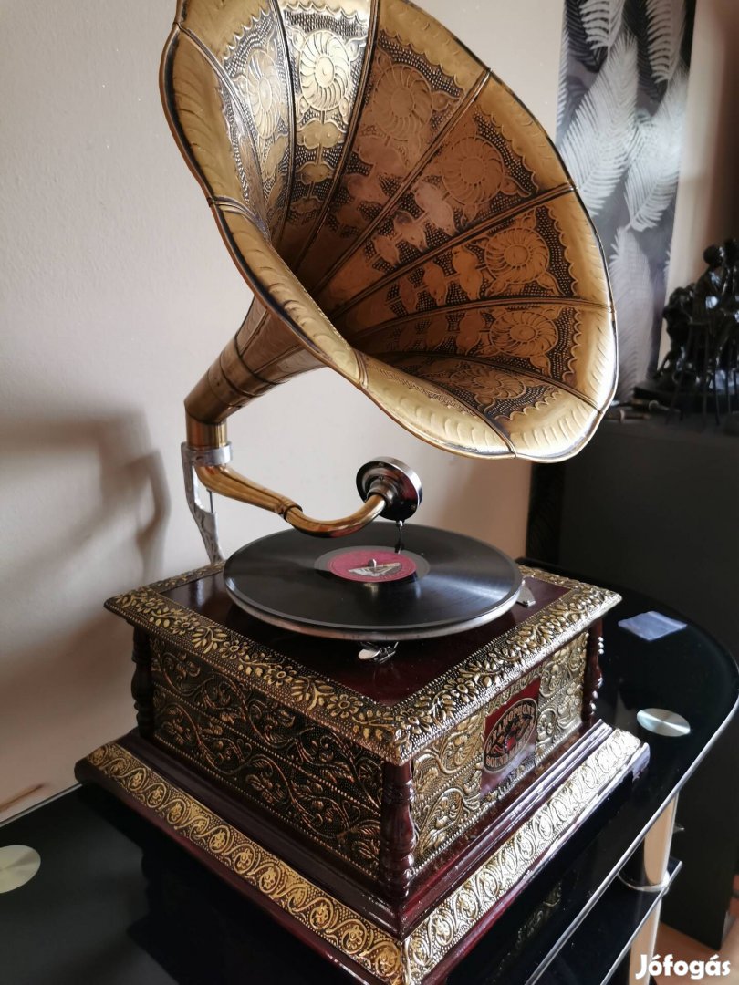 Esztétikus gramofon 