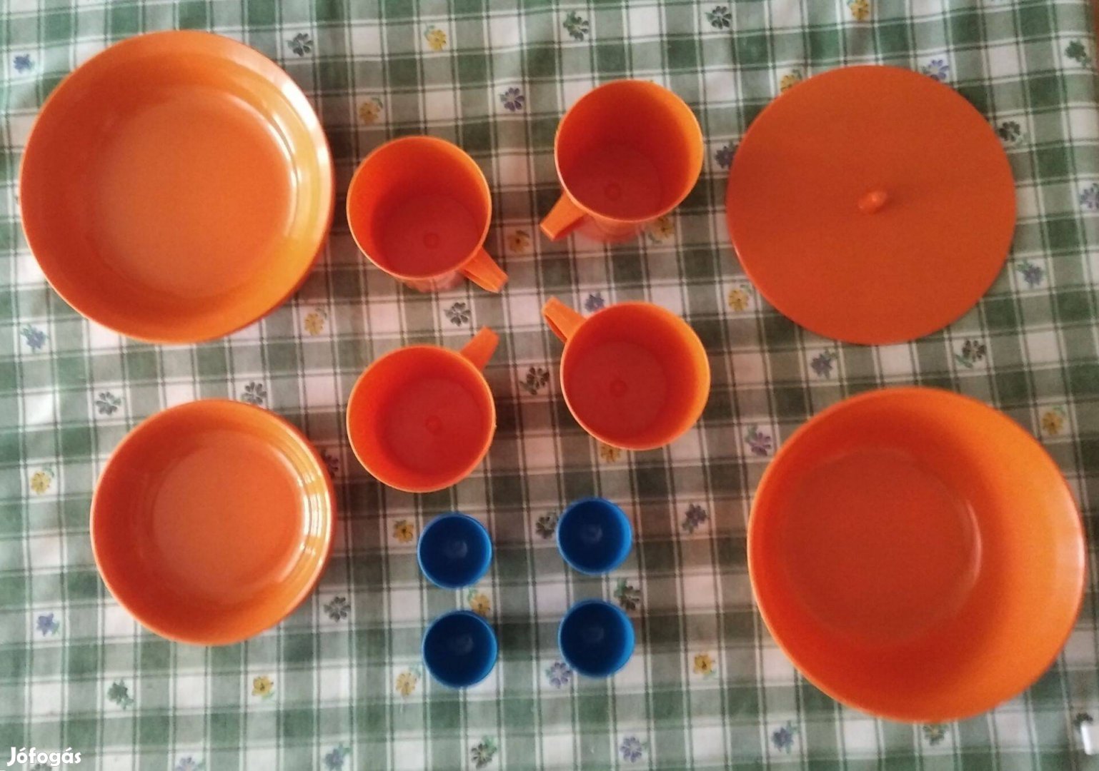 Étkészlet, műanyag, kiránduló (camping) 4 személyes
